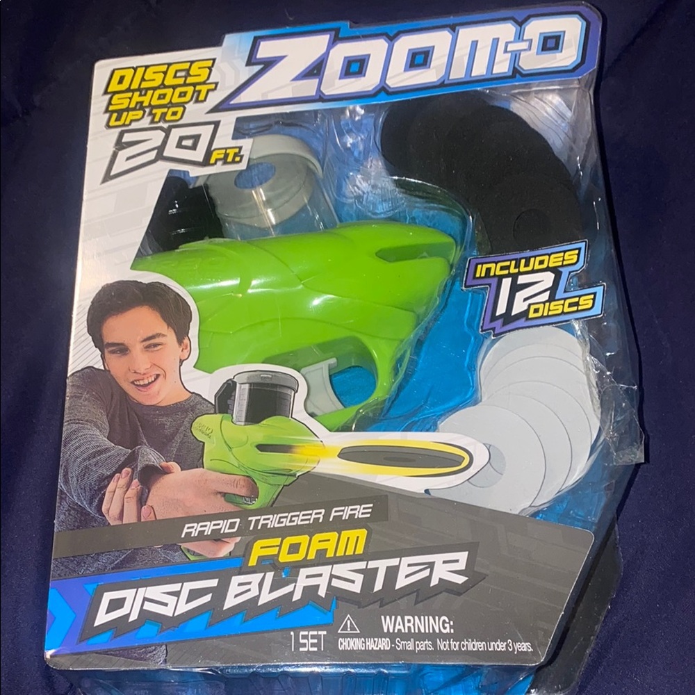 NEW| Zoom-O Foam Disc Blaster with Discs